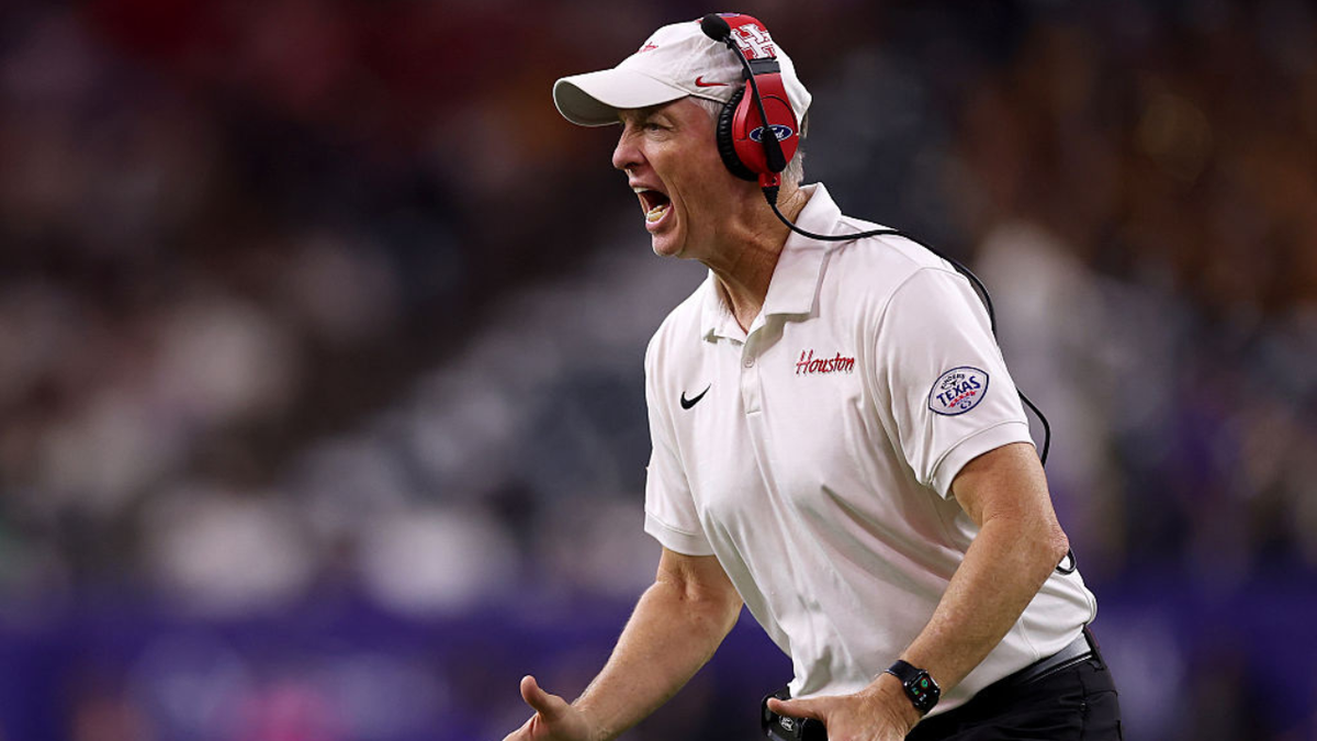 HOUSTON, TEXAS - DECEMBER 27: Head coach Willie Fritz of the Houston Cougars reacts in the first half against the Louisiana State Tigers during the Kinder's Texas Bowl at NRG Stadium on December 27, 2025 in Houston, Texas. (Photo by Tim Warner/Getty Images)
