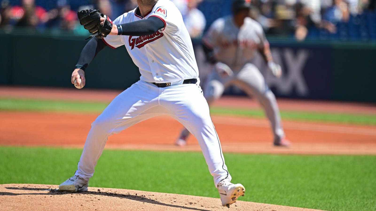 Gavin Williams strikes out 11 as Guardians beat Giants 5-2