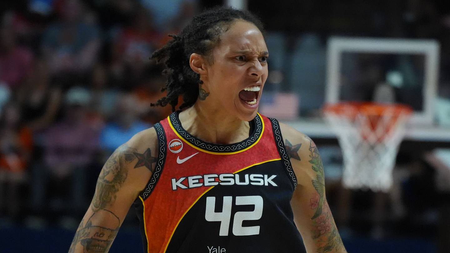 Golden State Valkyries center Kiah Stokes