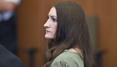 Live updates: Judge in Lindsay Clancy trial says he intends to declare mistrial