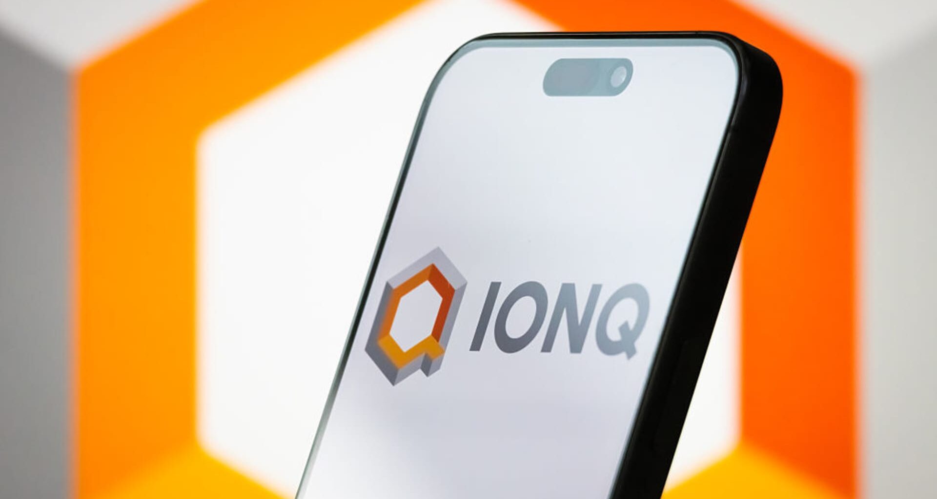 IonQ shares rise after major quantum computing breakthrough