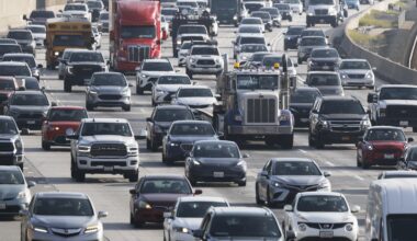 Trump approves new fuel economy standards, reversing Biden's EV push