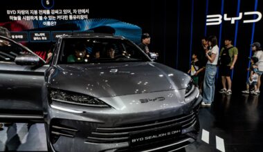 Automakers urge Congress to quickly ban Chinese vehicles in U.S.