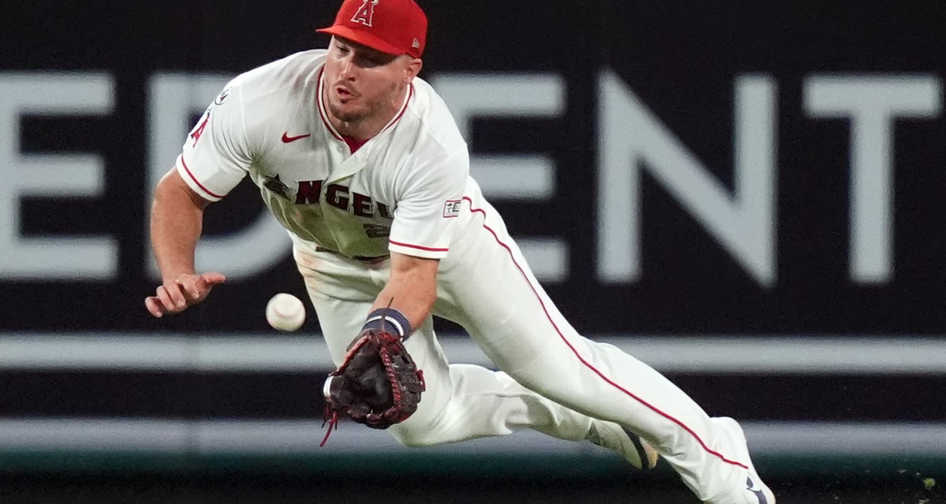 The Los Angeles Angels are being sold for a record $4 billion. Here's what every MLB team is now worth