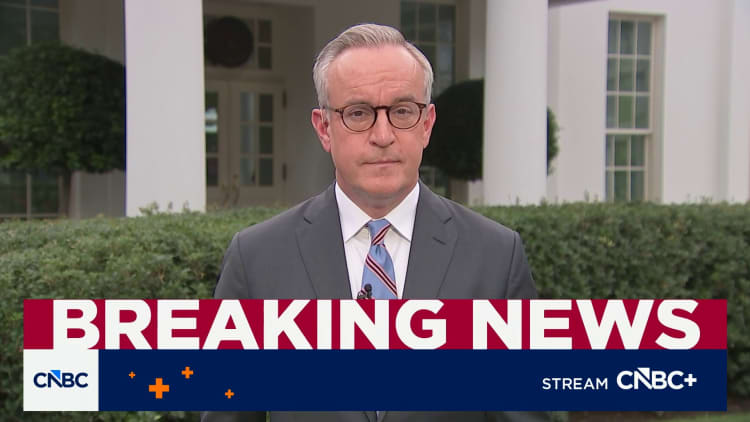 VP Vance says Fed should lower interest rates