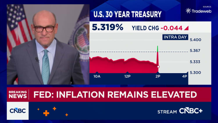 Federal Reserve unanimously raises federal funds rate by 25 basis points