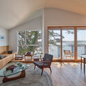 Mr. Fool Moves a Mountain / Schwartz and Architecture - Interior Photography, Living Room, Wood, Chair