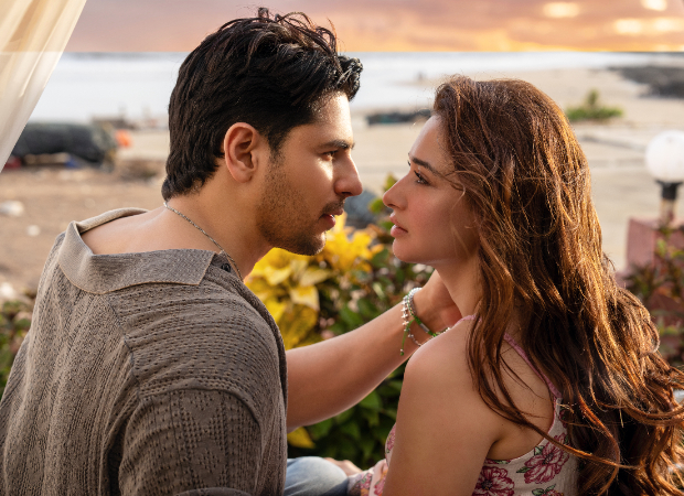 EXCLUSIVE: Check out Sidharth Malhotra and Tamannaah Bhatia’s intense chemistry in ‘Samjho Na’; Tamannaah, Jubin Nautiyal to launch The Vvaan’s romantic track on September 2 in a mall : Bollywood News