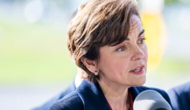 Quebec won't reverse course on French-only voter info mailout ahead of provincial election