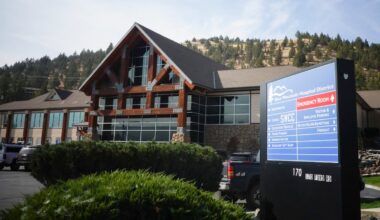 ‘I didn’t get into healthcare to watch it disappear’: Tensions boil over Eastern Oregon hospital cutbacks