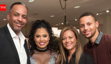 “She lost it and cried”: Stephen Curry opens up about the moment he saw his parents cry for him ahead of the new season | NBA News