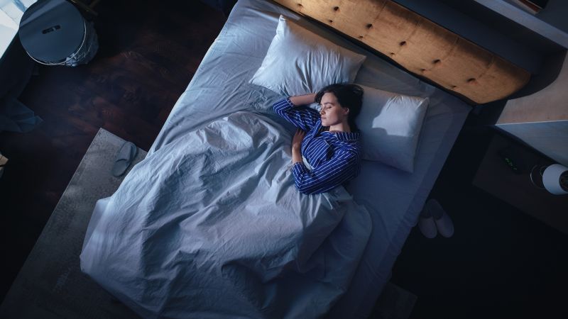 Heart damage linked to sleeping in low light, study finds