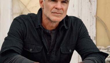 Breaking News - Michael Kelly Joins Season Three of the Paramount+ Hit Series "Landman"