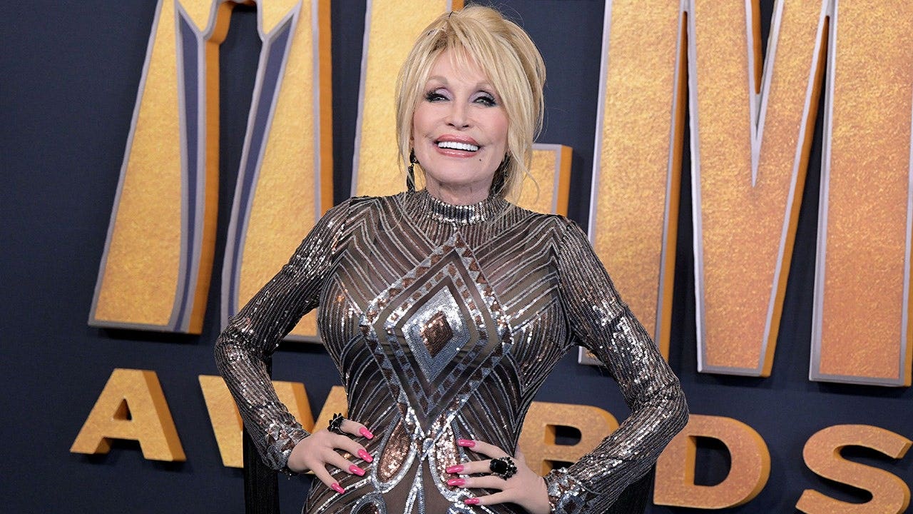 Dolly Parton's last request before her death was prayer, sister says