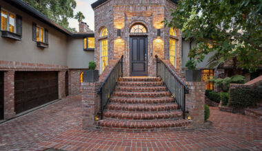 Grand Sacramento River estate shaped by brick and glass