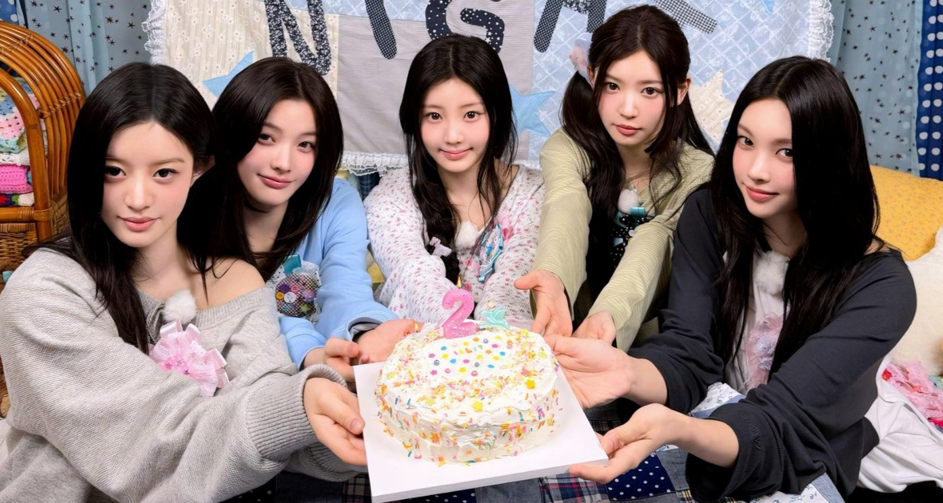 K-pop girl group ILLIT / Captured from ILLIT
