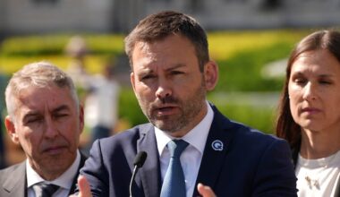 PQ leader points to high immigration for school and housing crises. Is he right?
