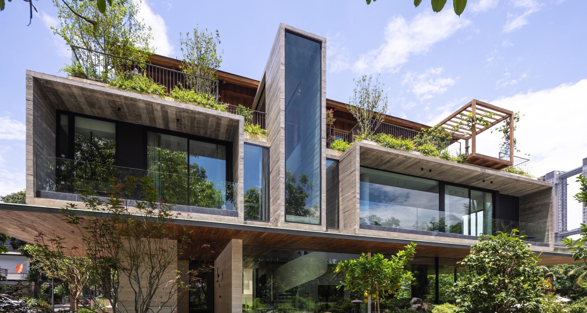 Dolphin Villa / Idee architects