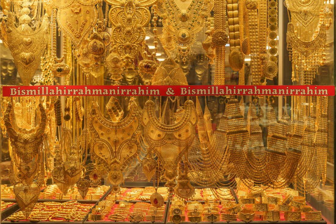 Jewelry displays gold at the Grand Bazaar in Istanbul, Turkey, on Aug. 26, 2026. Finance Minister Mehmet Şimşek has said that about $640 billion in gold and foreign currency is held outside the financial system. For many Turkish savers, physical gold is still a safe way to protect their money from inflation and economic uncertainty. This practice is known as “yastık altı altın,” or “gold under the mattress,” referring to the tradition of keeping wealth in physical assets rather than in banks.