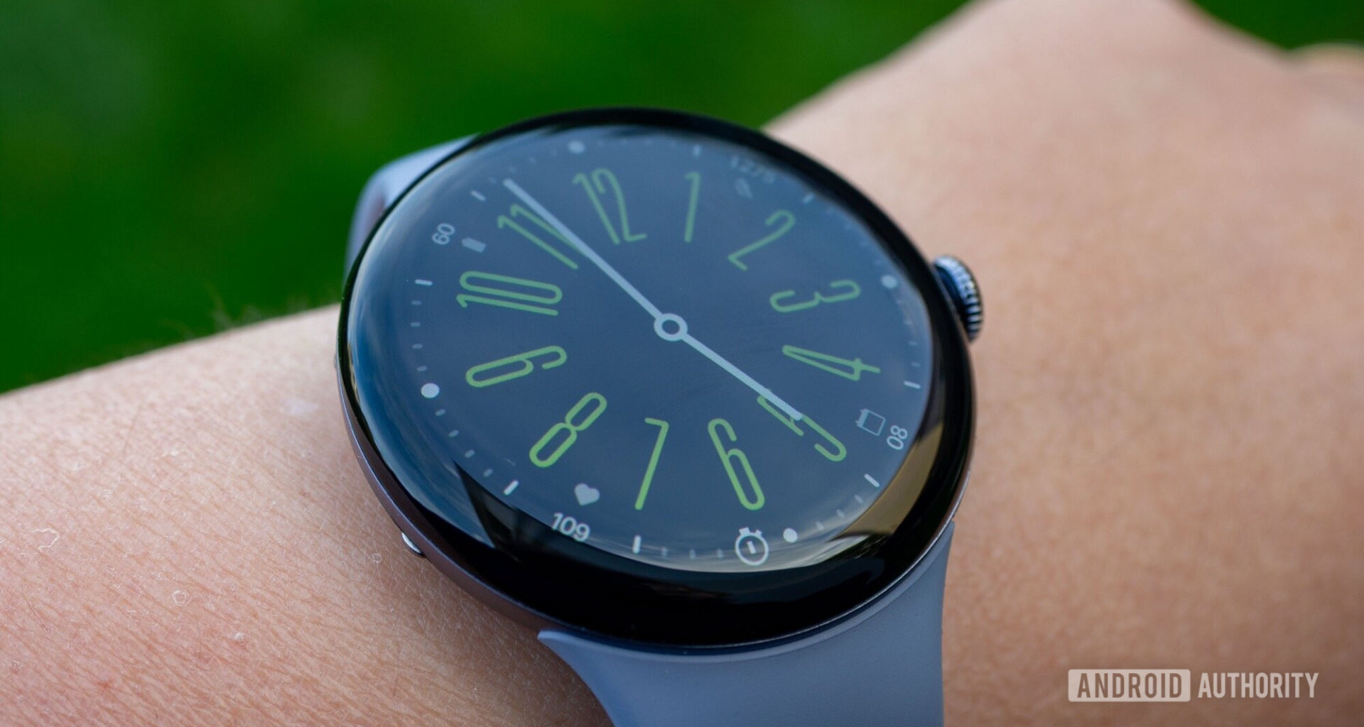 google pixel watch 4 granza watchface torvex watchface 1