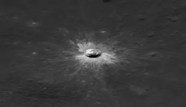 bright spot, spotted by chance in an image of the Moon