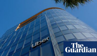 Uber ordered to pay $40m over death of woman ejected by driver on freeway | Uber