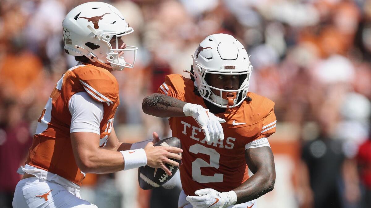 College football odds, picks, predictions: Texas vs. Tennessee leads Week 4