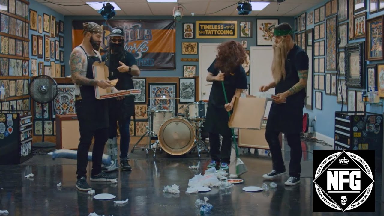 New Found Glory - Vicious Love (feat. Hayley Williams) Official Music Video - YouTube
