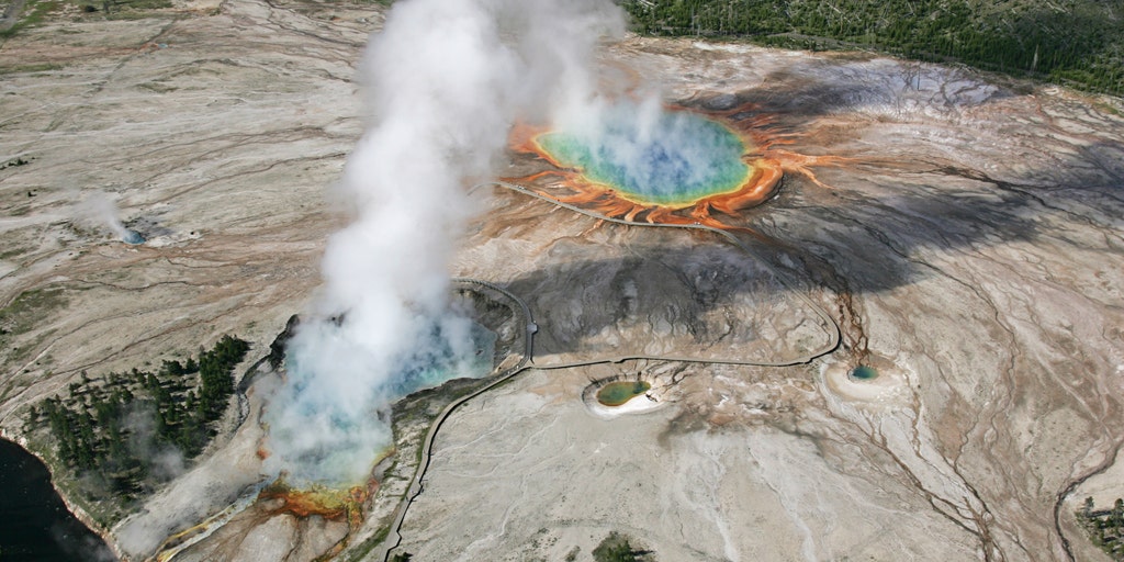 What a Yellowstone eruption could look like, from day one to 1 million years