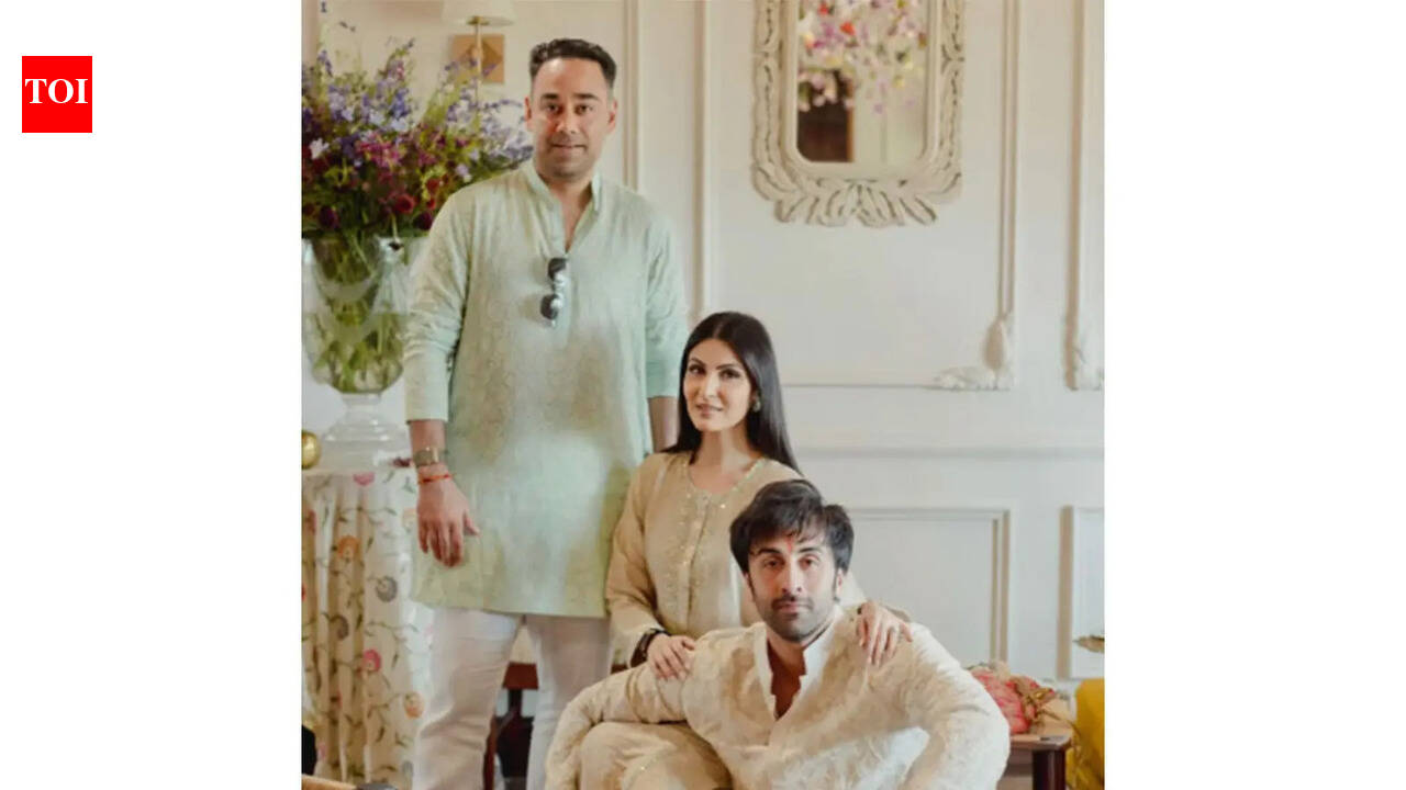 Riddhima Kapoor’s heartfelt birthday tribute to brother Ranbir goes viral: ‘Ek hazaron mein mera bhai hai’ |
