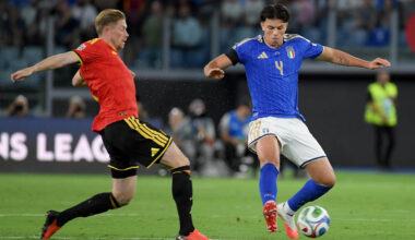 ROME, ITALY - SEPTEMBER 25: Alessandro Romano of Italy compete for the ball with kevin De Bruyne during the UEFA Nations League 2026/27 group phase match between Italy and Belgium at Stadio Olimpico on September 25, 2026 in Rome, Italy. (Photo by Marco Rosi/Getty Images)