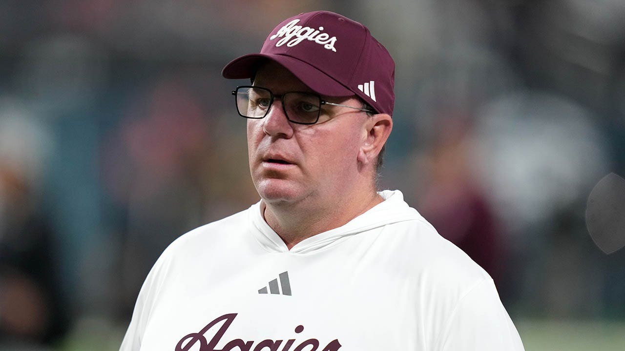Texas A&M posts blank end zone teaser on social media, internet trolls understand their assignment