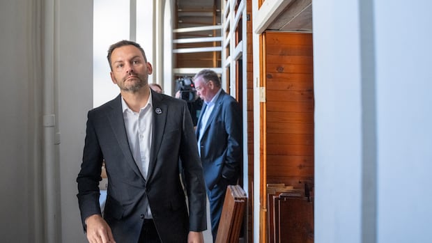 Could the Parti Québécois actually abolish the monarchy in Quebec?