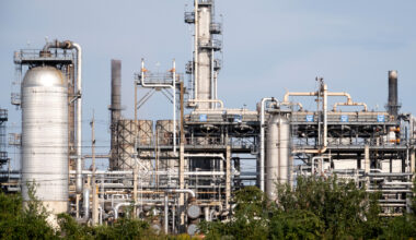 Oil prices climb over $100 per barrel as US war in Iran continues