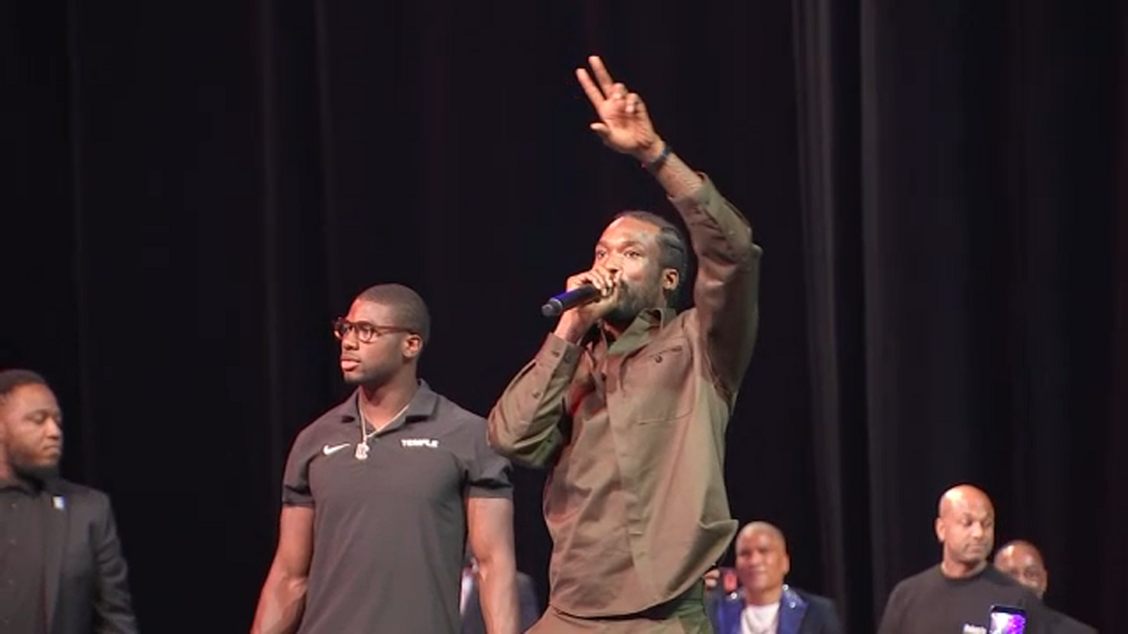 Philadelphia native Meek Mill returns home to inspire the next generation