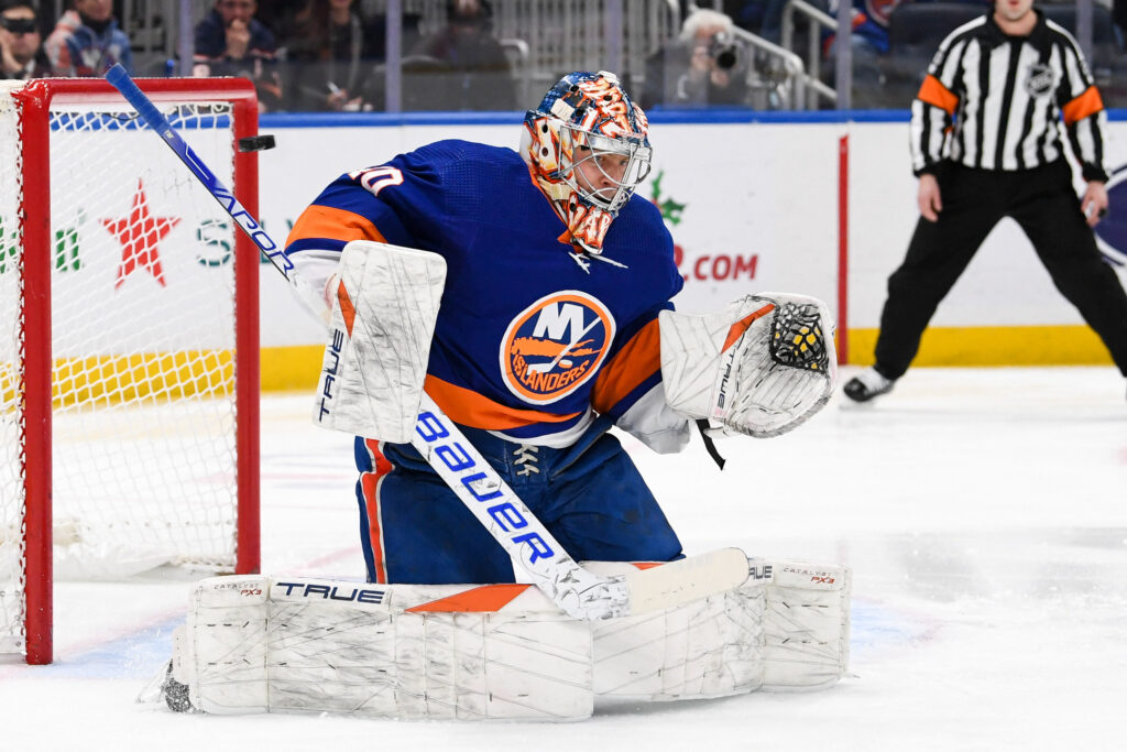 Islanders Weigh Goaltending Options Ahead Of Roster Cuts – Pro Hockey Rumors