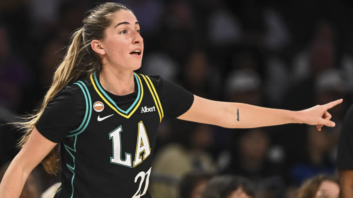 Why Kate Martin is signing a developmental contract with the Sky image