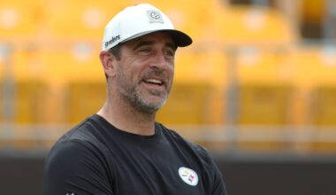 Aaron Rodgers appears to misrepresent Mina Kimes interaction