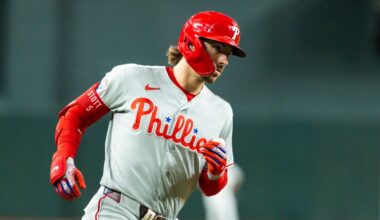 Phillies close out awesome August with a tight win in the desert – NBC Sports Philadelphia