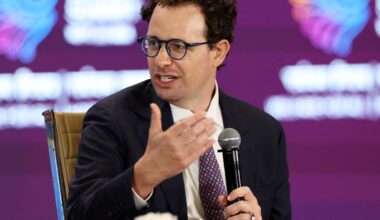 What the proposed AI slowdown means for the US, China, and humanity at large