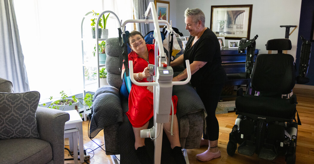 Powerful New York Labor Group Seeks to Unionize 190,000 Health Workers