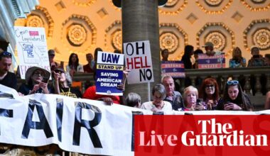 Missouri supreme court blocks congressional maps backed by Trump for midterms – US politics live | US politics