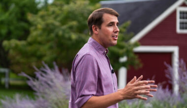 New Hampshire primaries test Trump and the left