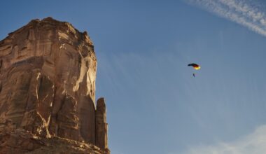 BASE jumper fatally plunges 700 feet after wingsuit failure in Utah