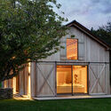 © Michael Biondo High Bluff House / Mapos - Exterior Photography, Wood, Door