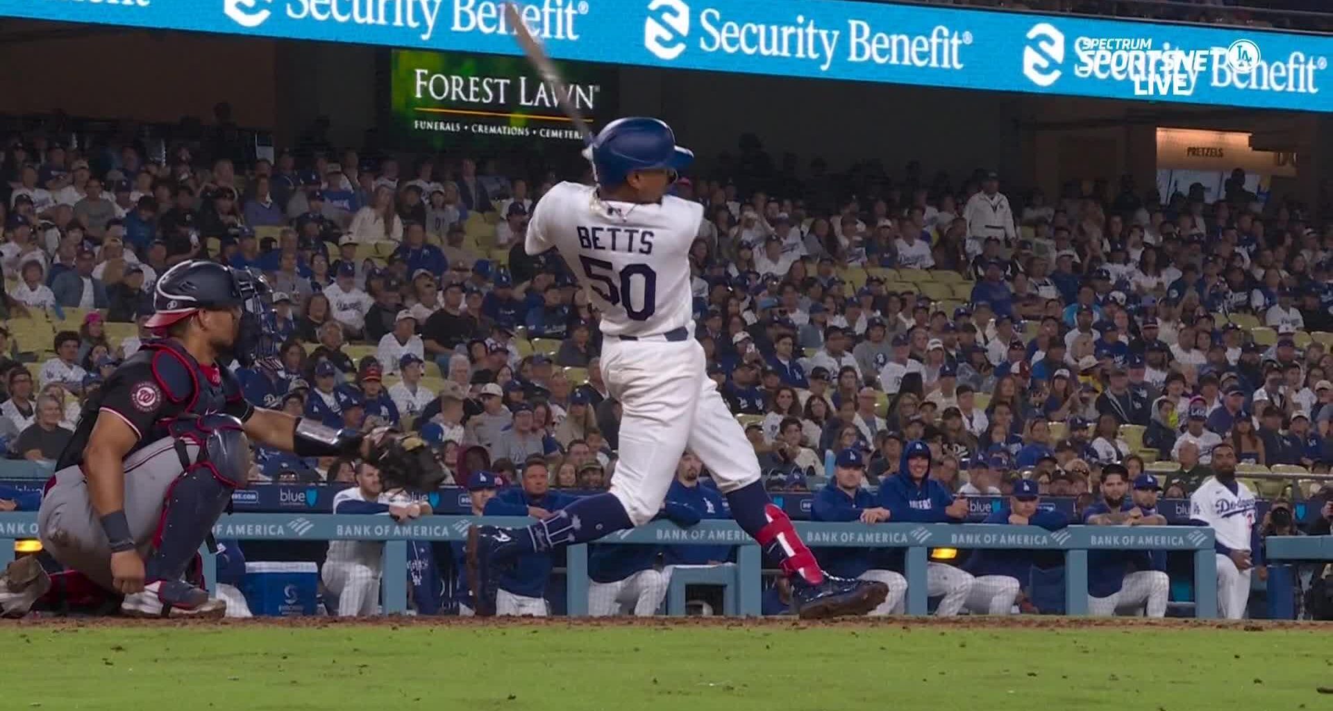Mookie Betts' late home run rallies Dodgers past Nationals, 7-5