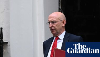 UK economy defies forecasts with surprise 0.4% growth in July | Economic growth (GDP)