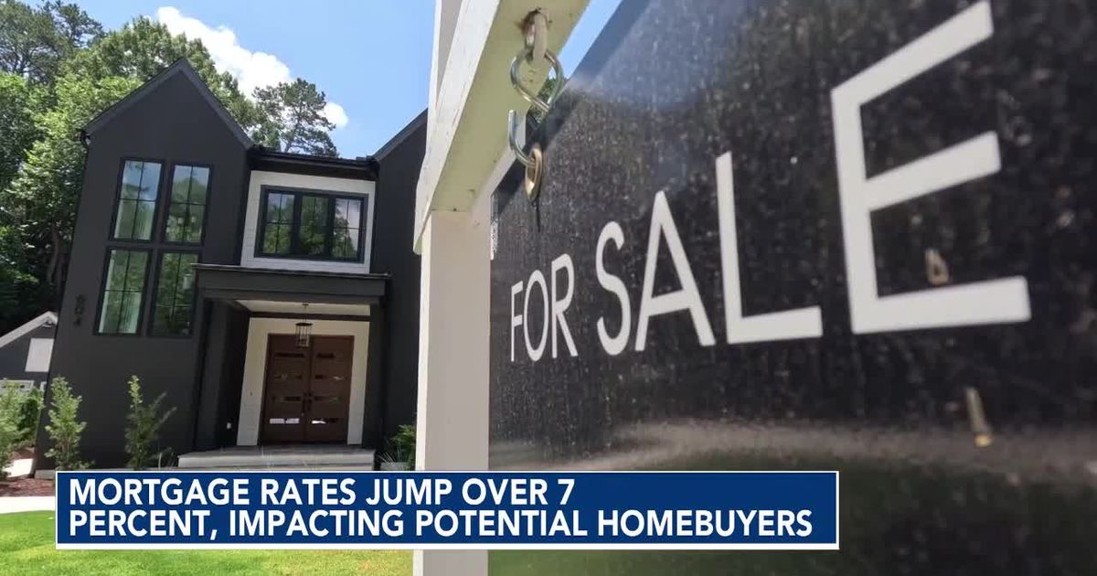 Mortgage rates climb above 7%, putting more pressure on homebuyers :: WRAL.com