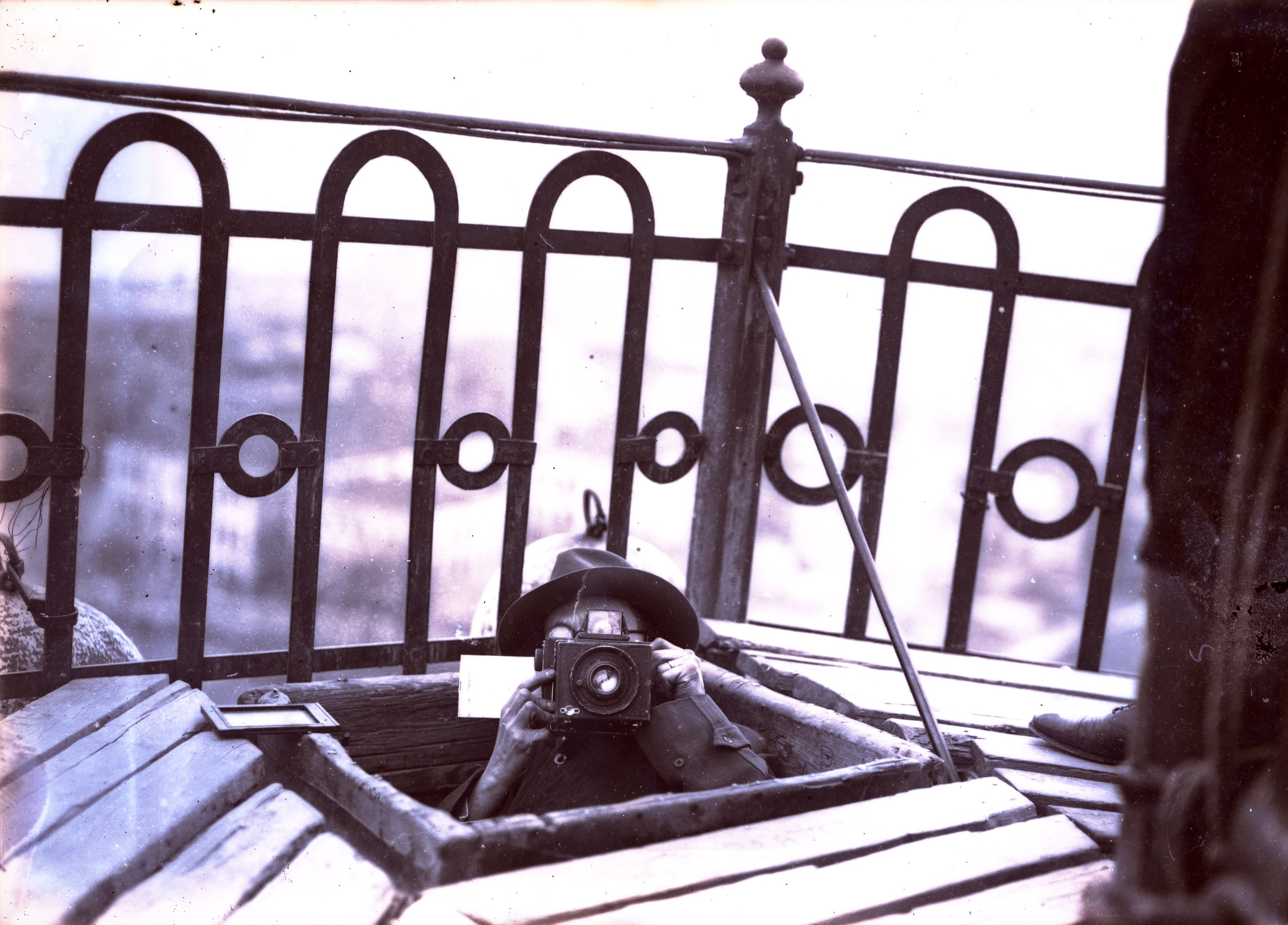 A photograph from Selahattin Giz’s archive. (Photo courtesy of Pera Museum)