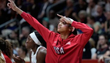 Angel Reese has 30 points and 10 rebounds to help the Dream rout the Sun 103-59